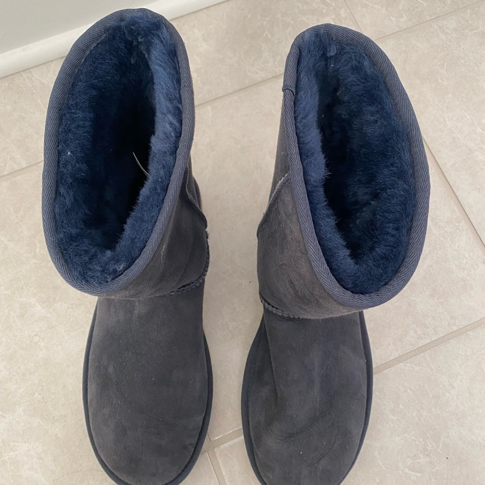 UGG boot - Picture 5 of 7